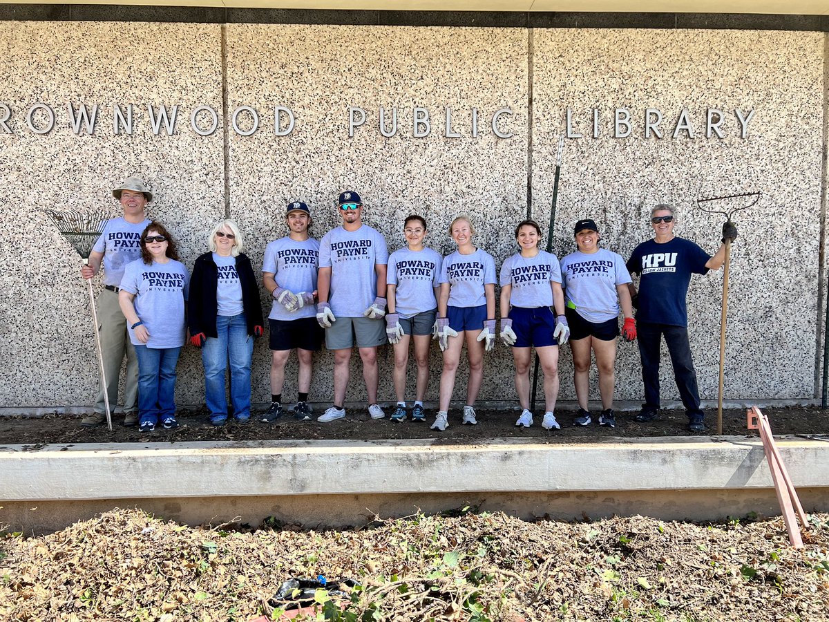 HowardPaynePres's tweet photo. Our first ever William B. Dean, D.O. Community Impact Day couldn’t have gone better today.  Sixteen locations, over 400 volunteers.  Love seeing our HPU family loving our community. https://t.co/H6VTAhIjvC
