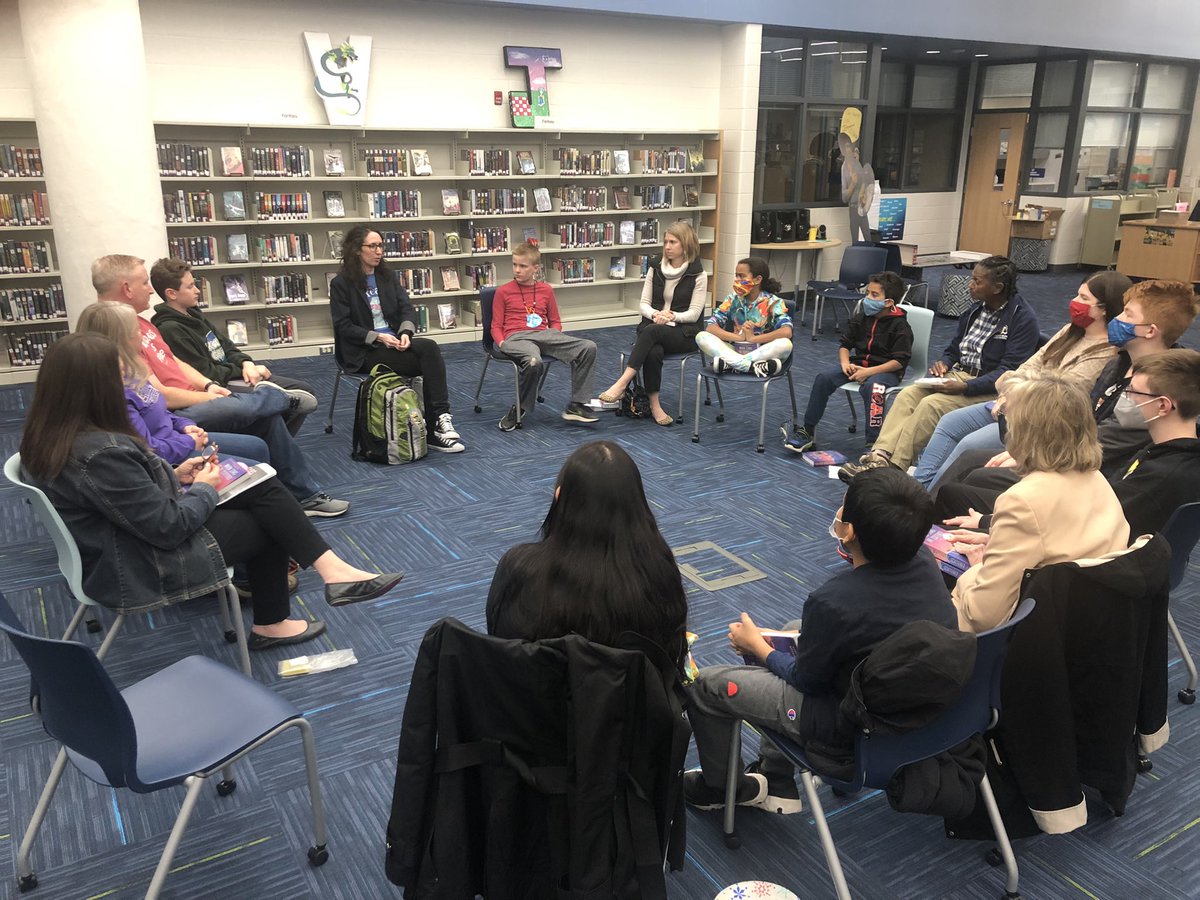 Grateful that our whole <a href="/RockyRunMS/">RockyRunMS</a> community enjoyed a full day of learning, art, and inspiration with <a href="/JamiesonV/">Victoria Jamieson</a> today. All students heard her speak and got to draw with her. Students, parents, &amp; teachers came together to discuss her books in the evening.