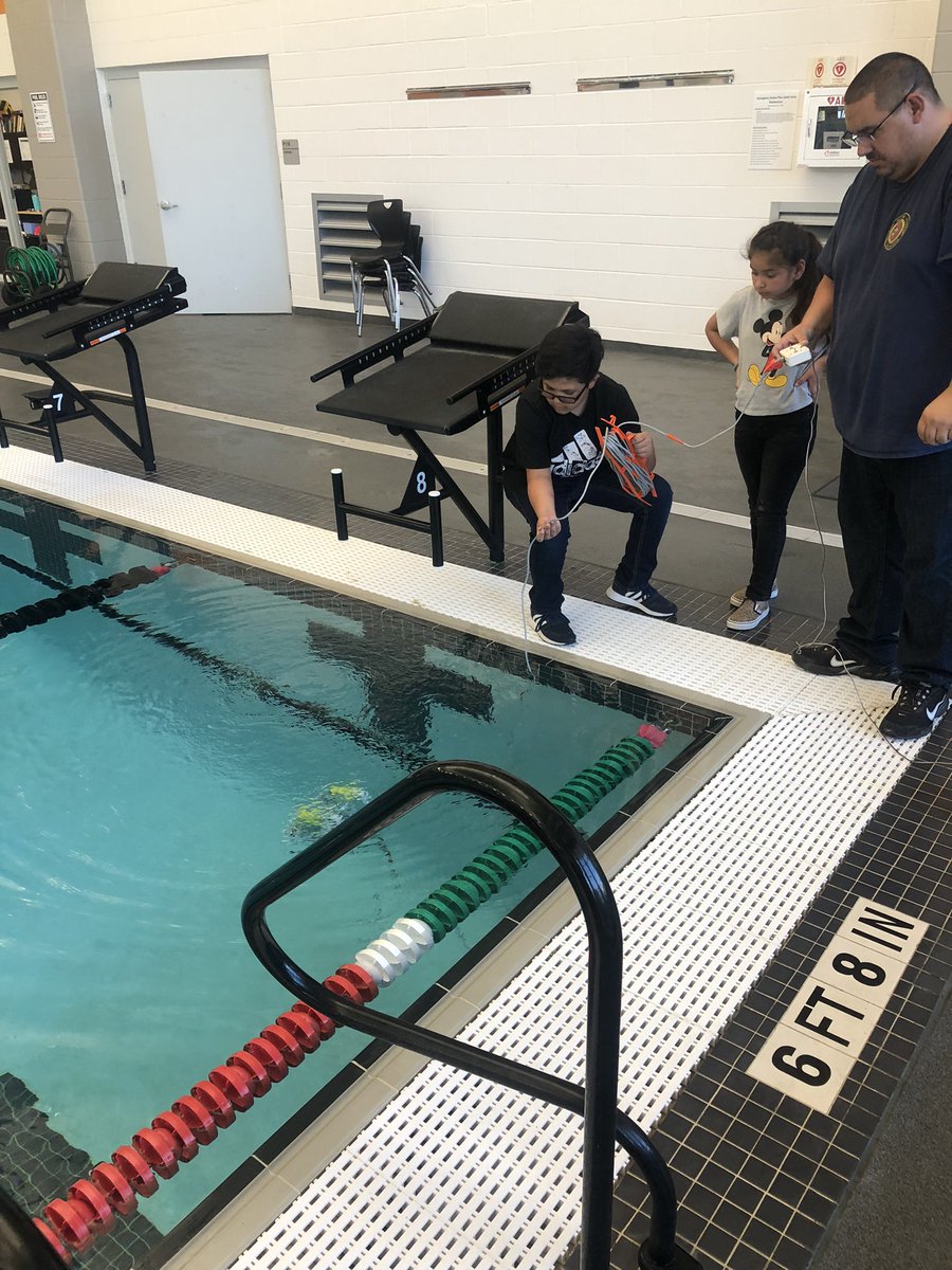 Our <a href="/BillHasseElem/">Bill Hasse Elem</a> teams are getting ready for our district Seaperch meet 😃 thank you <a href="/AlvinISD_EdFdn/">AlvinISD Education Foundation</a> for funding this grant! #Grantsinaction #Seaperch2022