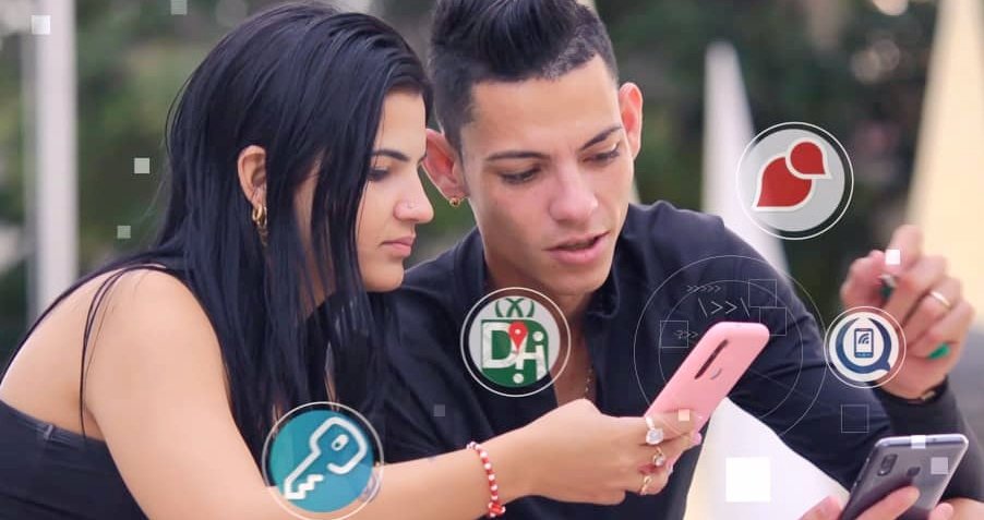 En #Cuba se consolidan las plataformas nacionales mejorando sus prestaciones e infraestructura:
▶Apklis para distribución y actualización de aplicaciones móviles 📲
▶Picta para acceso y descarga de contenidos audiovisuales 📺
▶toDus para mensajería instantánea 💬
#VamosConTodo