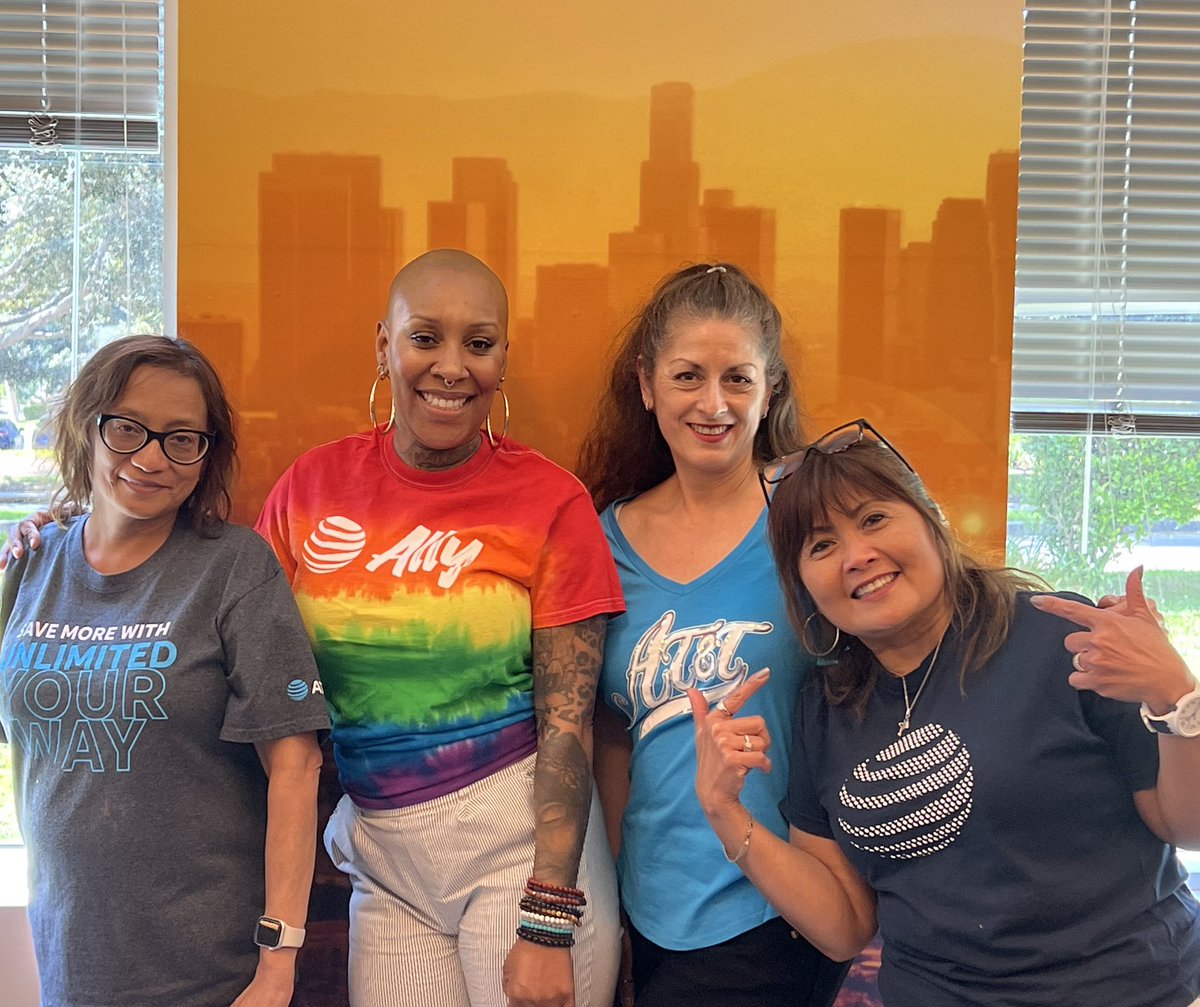 MsRegina8's tweet photo. Att Spirit Day!! @CerritosSSG @PuebloSsg @shekiamartin @lcsmith925 @MrRichardbel @RockellJones3 @EricIbarraAtt https://t.co/altq0eirRC
