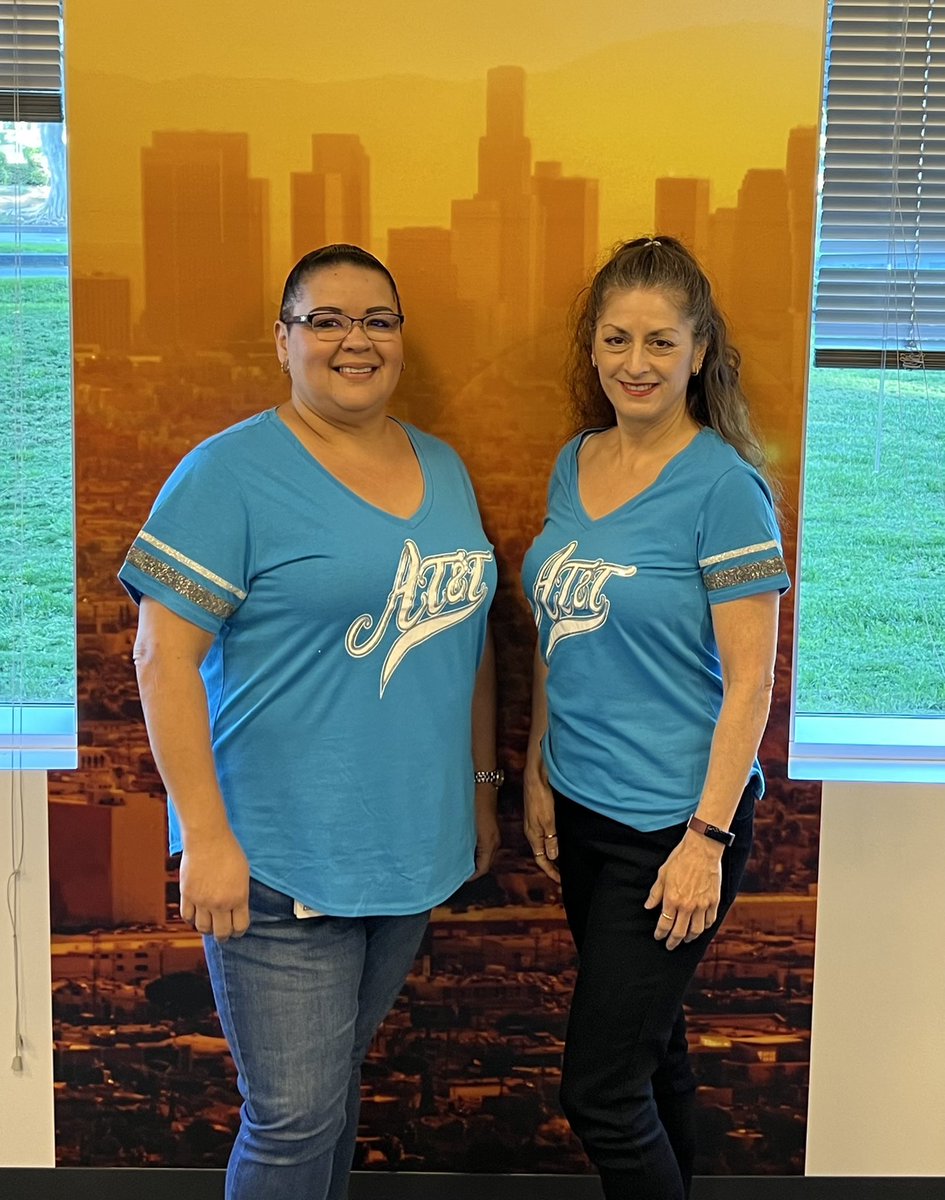 MsRegina8's tweet photo. Att Spirit Day!! @CerritosSSG @PuebloSsg @shekiamartin @lcsmith925 @MrRichardbel @RockellJones3 @EricIbarraAtt https://t.co/altq0eirRC