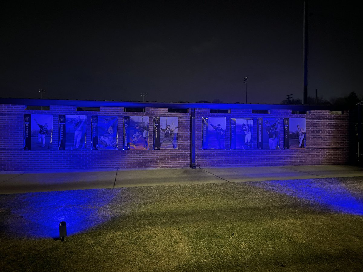 jak8_richardson's tweet photo. @1trojanbaseball lit it up at the plate and on the mound all afternoon; now, we’re all lit up for Autism Awareness.
Only a one-💣 night, but 🧵 w🧢, w🧢‘s n🪓t !
@CadeCosper did his thing =🔥🌊🎰 🦆🥚(goose-egg)…even asked our Jet for a photo after the game.
#stACTk ⚾️🥩🏆 https://t.co/enEX7x57OF