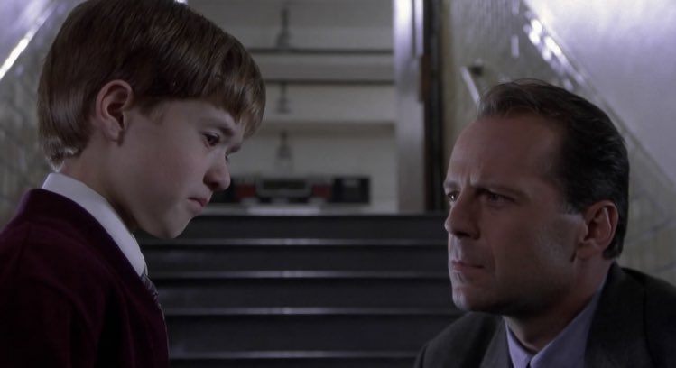MiPiaceVOD's tweet photo. Siempre con #BruceWillis. https://t.co/5PHYuqY4Rz