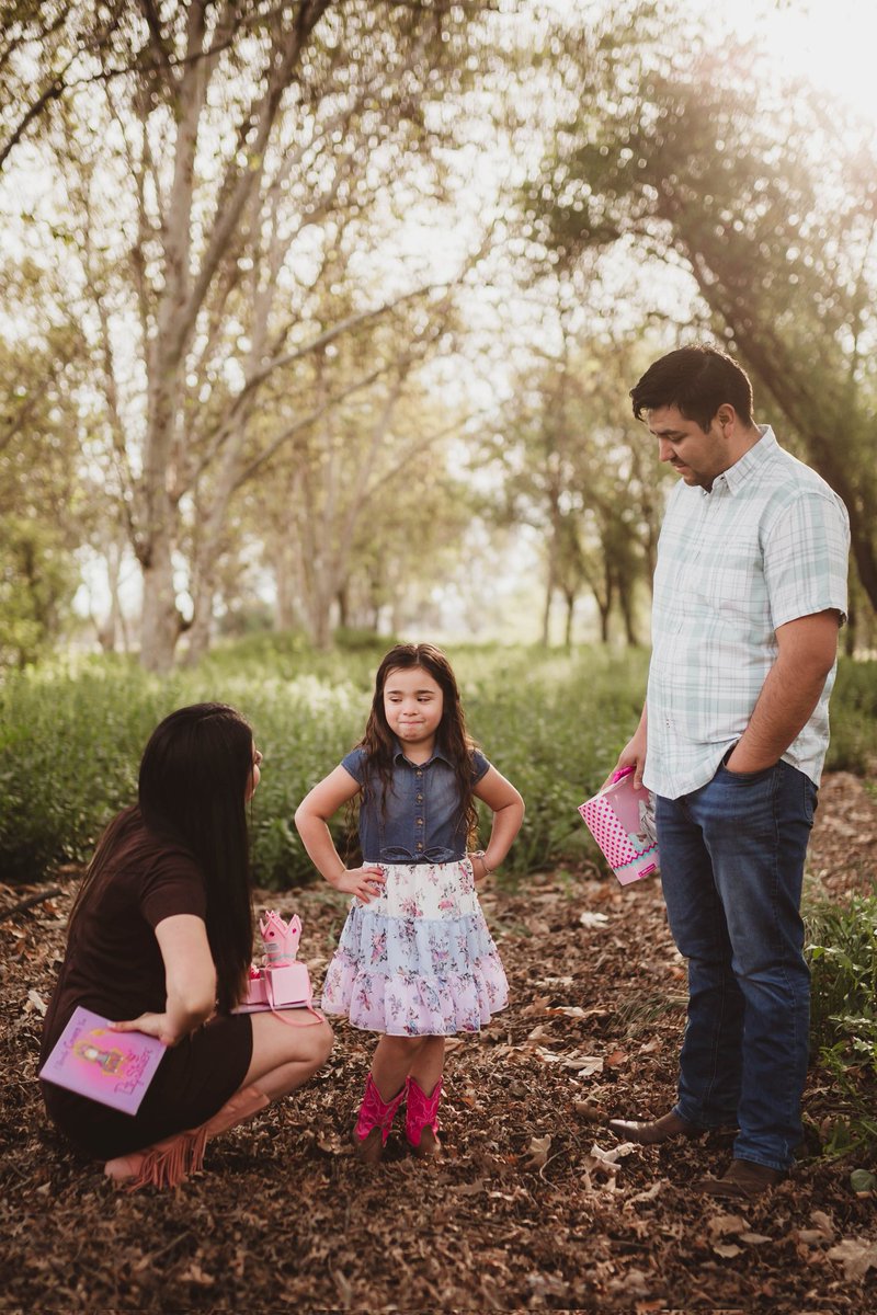 Teya_Botella's tweet photo. Happy to announce our family is growing 💗 Baby girl arriving in September 👨‍👩‍👧‍👧 https://t.co/VNuTTLHNm9