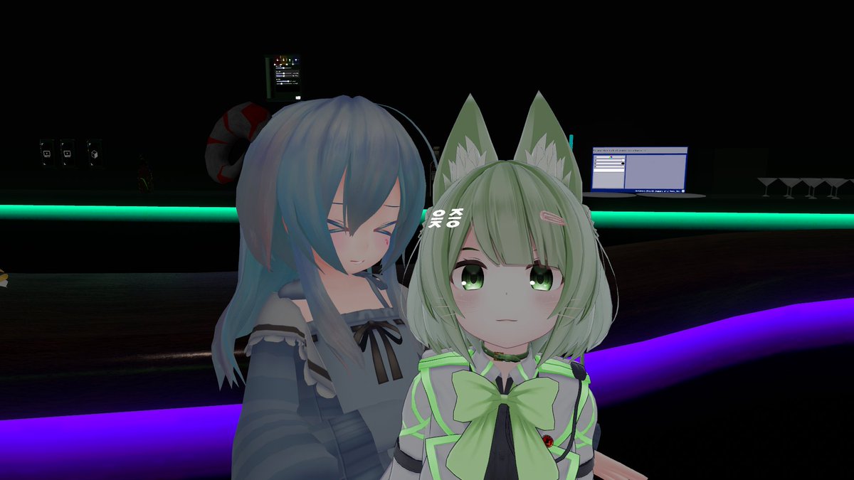 VRC_YaMoSyuXtu_'s tweet photo. #ATRANGE
3/30日のアトランジェルでの写真📸
1.2.3:可愛い二人☺️
4:DJぎゃーさん🎧 https://t.co/u3hmVFkFNi