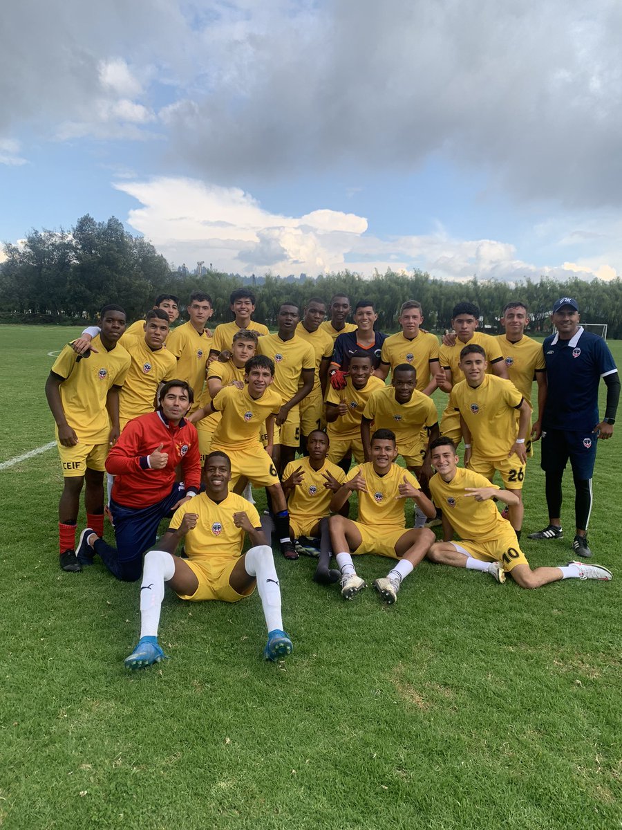 miranda_pf's tweet photo. Una maravillosa jornada 11:45am @FortalezaCEIF #fortafem 1:30pm @FortalezaCEIF U-17A y 5:00pm @FortalezaCEIF U-15A https://t.co/B5Nb8S8RiC