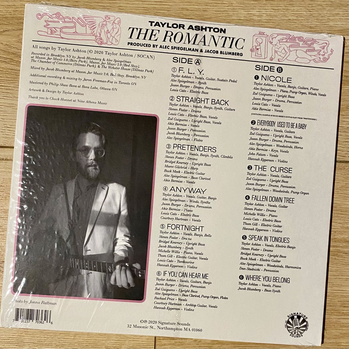 CMoneyKS's tweet photo. #WednesdayNightVinyl #TaylorAshton #TheRomantic he opened for #SarahJarosz in Solana Beach at the @bellyuptavern and he was a pleasant surprise. Great musician, awesome voice, fantastic songwriter. Add some to your music collection! #SignatureSounds #2020 https://t.co/PuXRz6JL2y