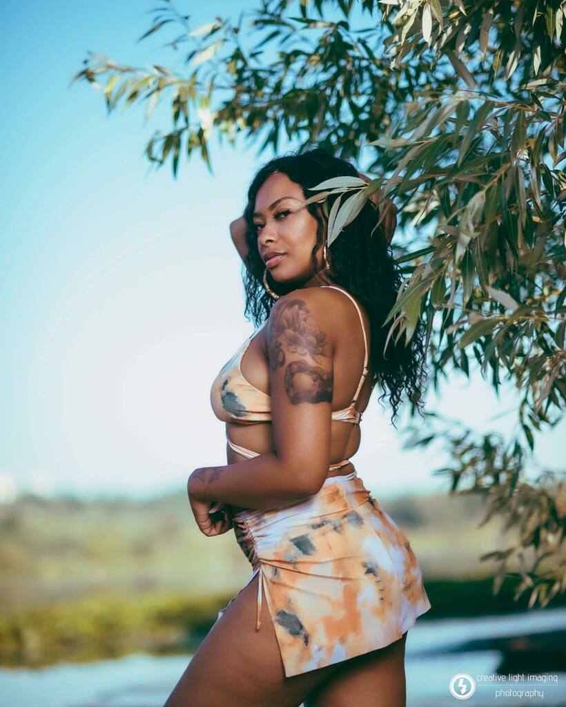 createlightimag's tweet photo. #island #summer #beach #swim #bikini #stare #eyes #curves #sun #gorgeous #skin #water #missing #summer 
#model @ishadanielz @ishadanielz_model https://t.co/L0g4oAXWZn https://t.co/yVwpD5WEtl