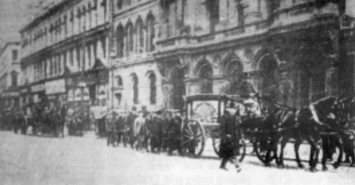 Members of the Ulster Special Constabulary/Royal Irish Constabulary murder six Catholic civilians, including a child, in Belfast, supposedly in retaliation for the killing of an RIC officer by the IRA. Funeral procession for the victims: