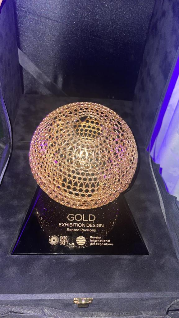 m_ebrard's tweet photo. El Pabellón de México gana Primer Lugar en diseño dentro de la  Expo Dubai. Merecido reconocimiento a la vigorosa presencia cultural de nuestro país,una de las más notables en la Expo. Enhorabuena!!! https://t.co/5VDpl2KW2A