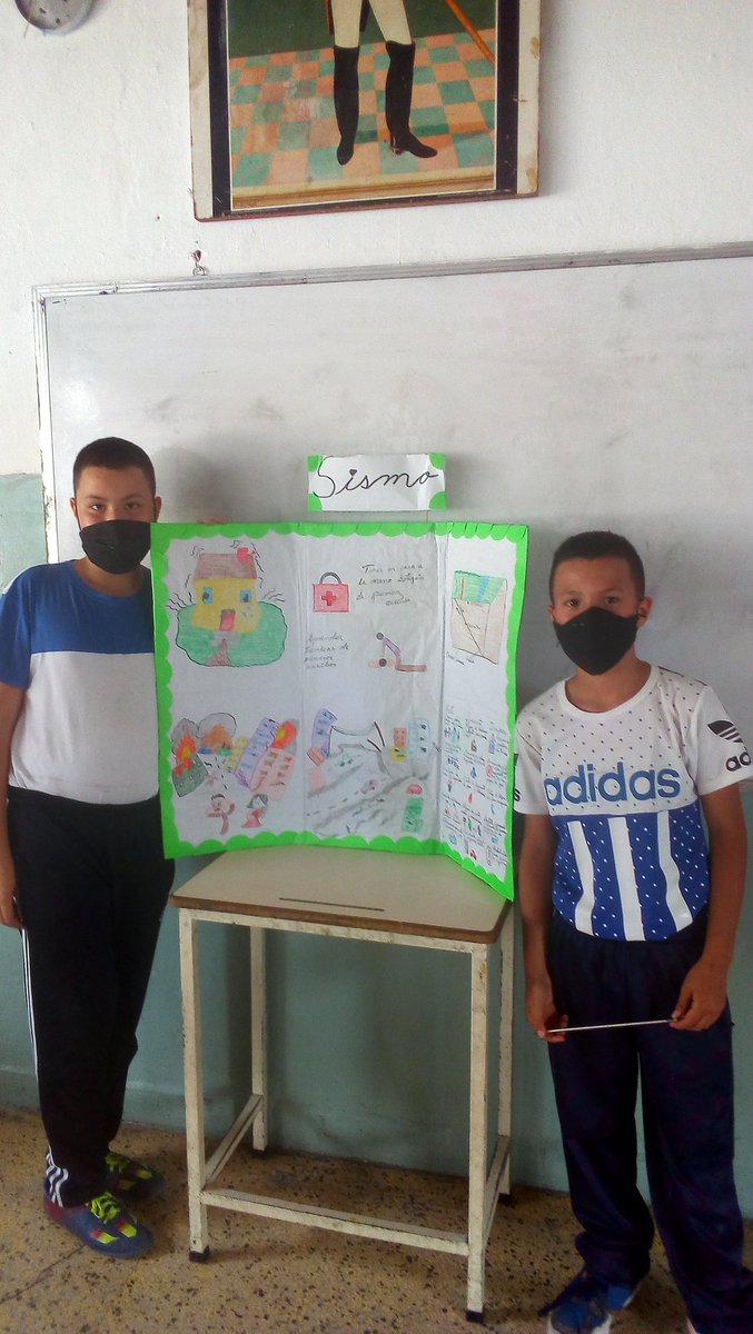 Trabajos con materia reciclado, clases con el microscopio, selección de ajedrez institucional y exposiciones sobre eventos sísmicos @ClifpC <a href="/Crazet2011/">Crazet2011</a> <a href="/crazetweb2016/">crazet</a> @MPPEDUCACION <a href="/cracardenas/">CRACARDENAS</a> @ZonaEducTachira <a href="/Berzabethg1/">Berzabethgandicaoficial</a>