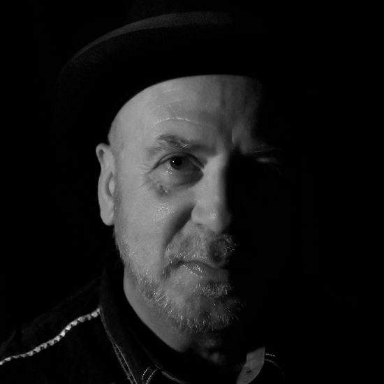 MAGNETMagazine's tweet photo. Happy 60th birthday #SimonRaymonde (@CocteauTwins4AD, @LostHorizonssss, @bellaunion). Sending milk and kisses. Read our review of #LostHorizons’ essential “Ojalá”: https://t.co/ZIlFmgEbCZ https://t.co/Da5vAOA9jH