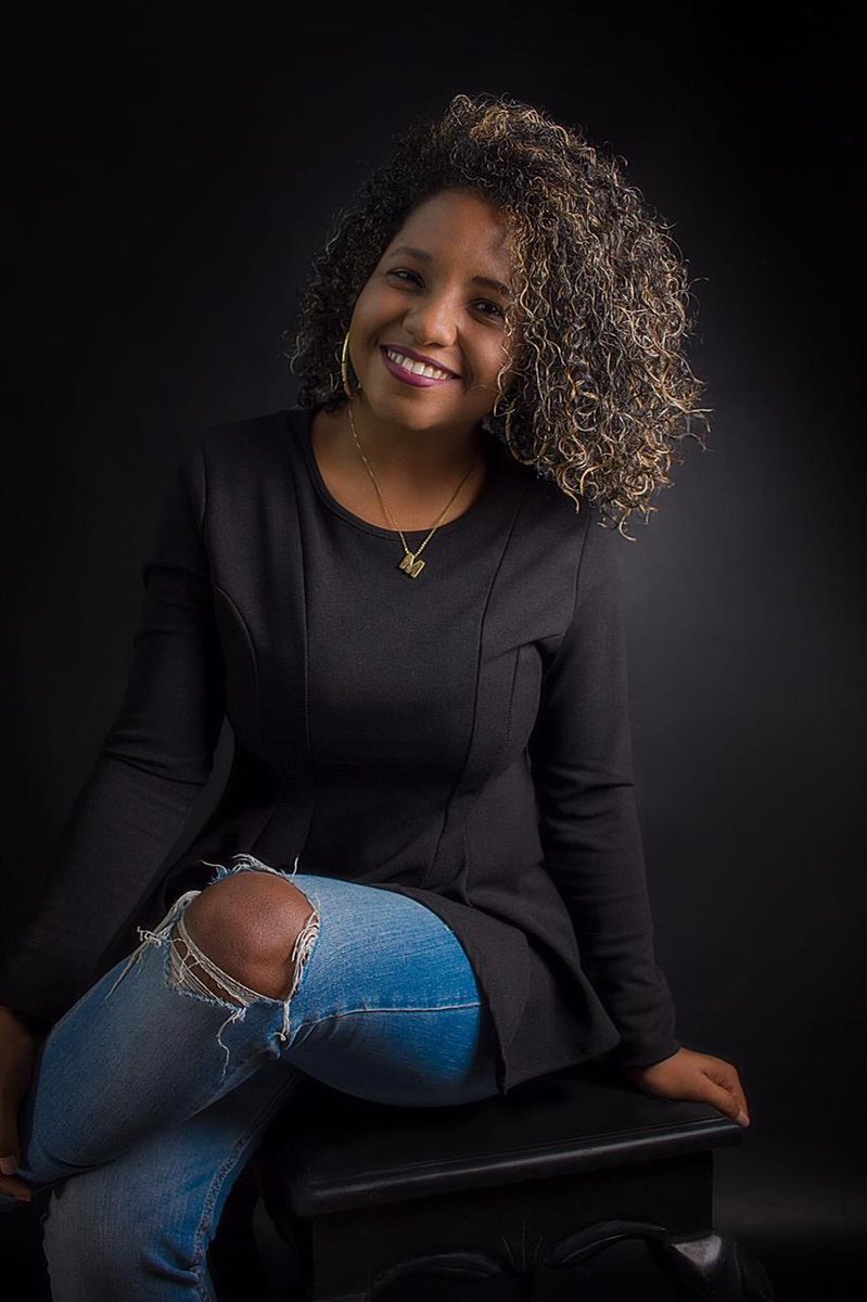 MiriamMartinez_'s tweet photo. It's My 34th Anniversary! 🎈🎂🎉
A Dios las gracias por su amor y su misericordia, porque hasta aquí Él me ha ayudado 🙌🏾 es un privilegio ser su hija.
Dice Google que Miriam significa Amada de Dios! Ya usted saaabeee my friend! Uuyyy!😃
#Me
#Marziana🐜
#mimi🍫💗
#HormigaAtómica🐜 https://t.co/sxqLR5dpJF