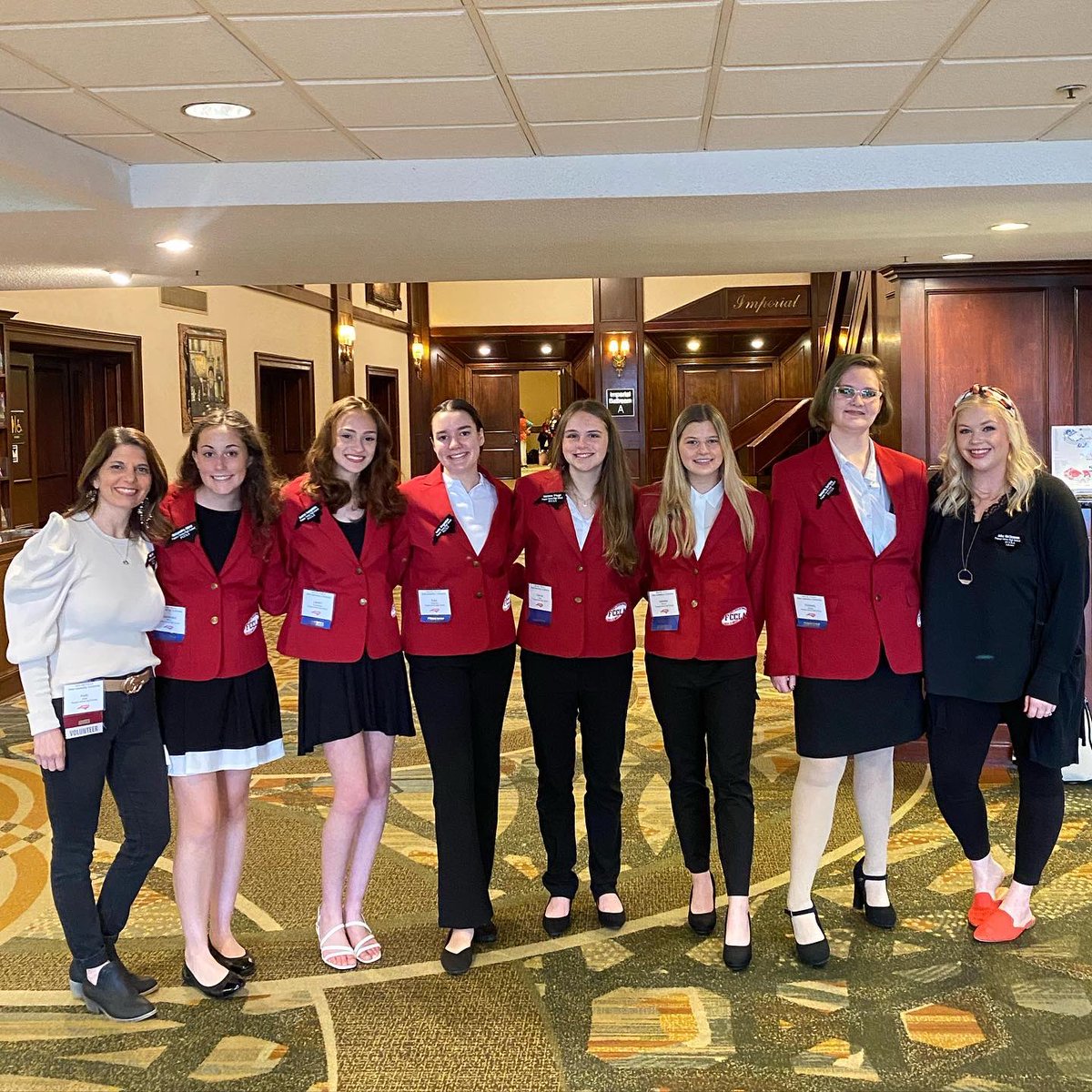 Julia McClannon tweet media