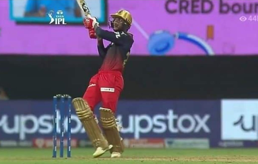 SW_24x7's tweet photo. https://t.co/LNLcJIg5ZE
#IPL #IPL2022 #IPLLive #IPLT20 #ipl2022updates #KolkataKnightRiders #KKR #RCBvKKR #royalchallengersbangalore #UmeshYadav #TimSouthee #cricket #sports 

Pic Courtesy: Twitter IPL - Indian Premier League https://t.co/ziSUrUMbkR