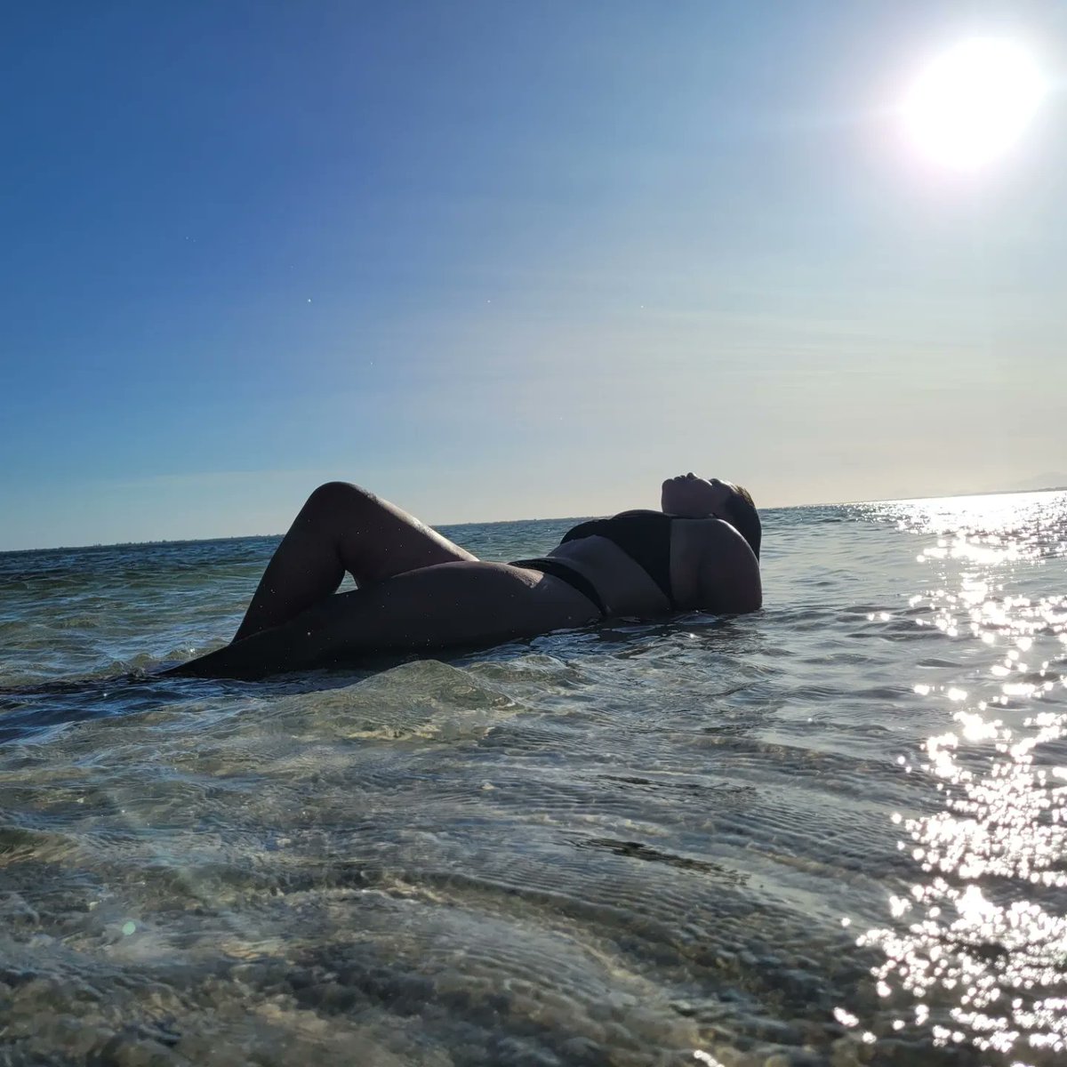 Beateixeira92's tweet photo. #arubinha #pontadaalcaíra #tardeboa #figueira #arraialdocaborj https://t.co/nl8EMJYx3K