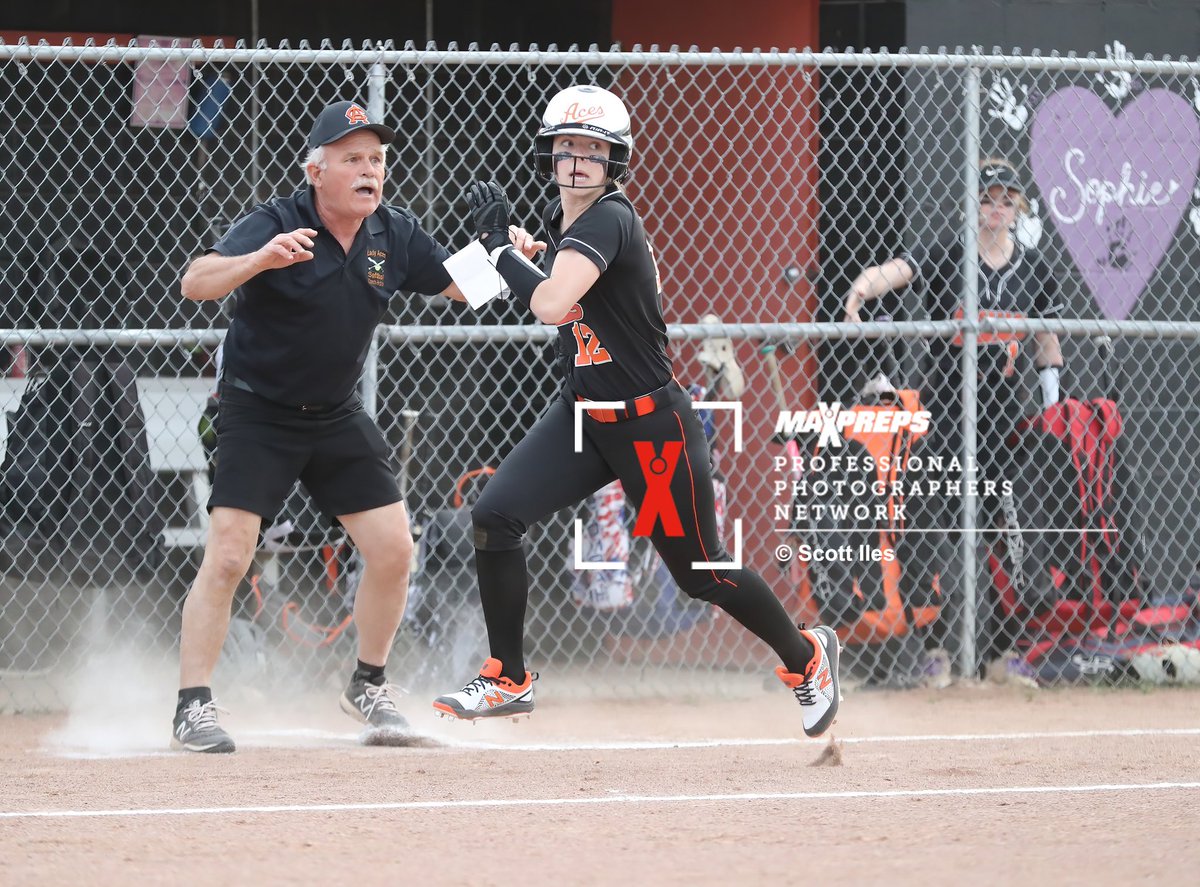 ScottIles's tweet photo. 🥎 Nice evening for some softball… Westfall vs Amanda 
@AC_Athletics1 @Westfallsoftba3 @westfalllath https://t.co/pO4kbZS63n