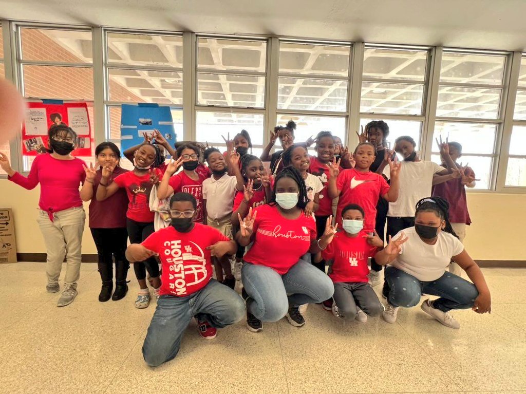 I couldn't let the day go by without sharing this picture of me and my mini Coogs! Today was March Madness Wednesday, so of course we had to represent! #GoCoogs