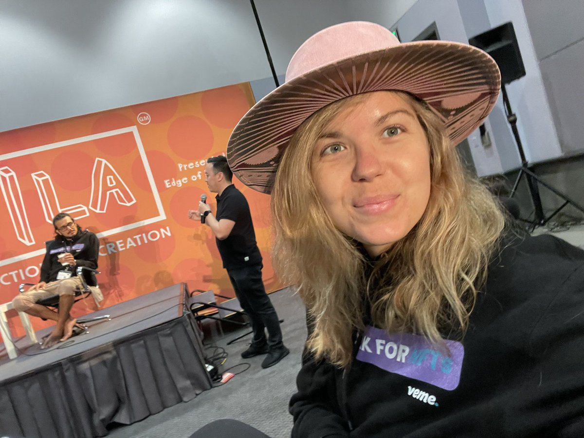 At NFTLA #nftla loving <a href="/theraamayan/">Raamayan Ananda</a> speaking about DAOs (Dharmically Aligned Organisms). Love being a part of the @VEMEmedia dream team 🥰♥️