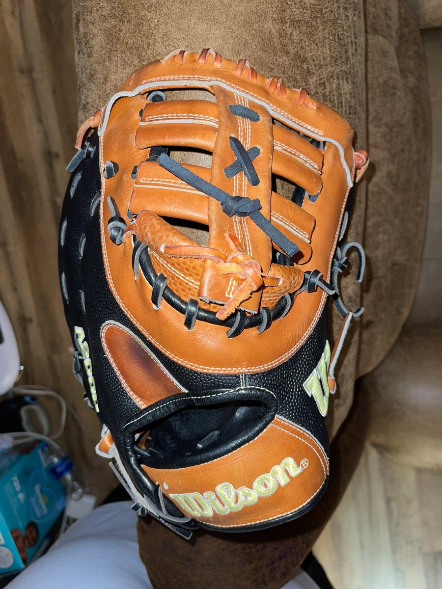 Loveās Glove Repair and Customs (@lovesglovework) on Twitter photo Had the chance to relace the web on this Wilson A2000 first base mit for my guy <a href="/Xavierp1120/">Xavier Colin Parker</a> It came out pretty good! Thanks for trusting me with your mit! Had the chance to relace the web on this Wilson A2000 first base mit for my guy <a href="/Xavierp1120/">Xavier Colin Parker</a> It came out pretty good! Thanks for trusting me with your mit!