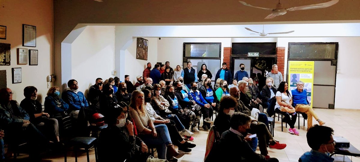oficial_popular's tweet photo. Desde Victoria Popular acompañamos la actividad en el marco del mes de la Memoria "Razones del 24M", Realizada en el PJ de Godoy Cruz.✌️ https://t.co/f9wTrCYviN