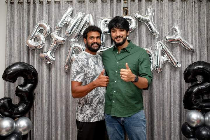 siva9526's tweet photo. 😊எங்கள் பாசத்துக்குரிய அன்பு சகோதரர் Gopinath Thiraviam  அவர்களுக்கு அகவை தின வாழ்த்துக்கள் அண்ணா😍😊❤️
#HbdGopiAnna
@Theni_Gopi

Gautham Karthik https://t.co/fPAbh9d19c