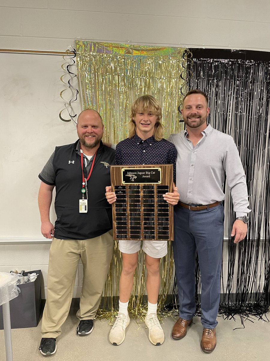 BeacomDawn's tweet photo. @jaguars_johnson Wrestling Banquet did not disappoint! Fun night celebrating the season &amp; showing a little appreciation to @Coach_Mud &amp; @CoachMLeonard! Proud of @Cohen_Beacom621 for earning the Big Cat award. #bigcat #GATA https://t.co/RLQZMioaMJ