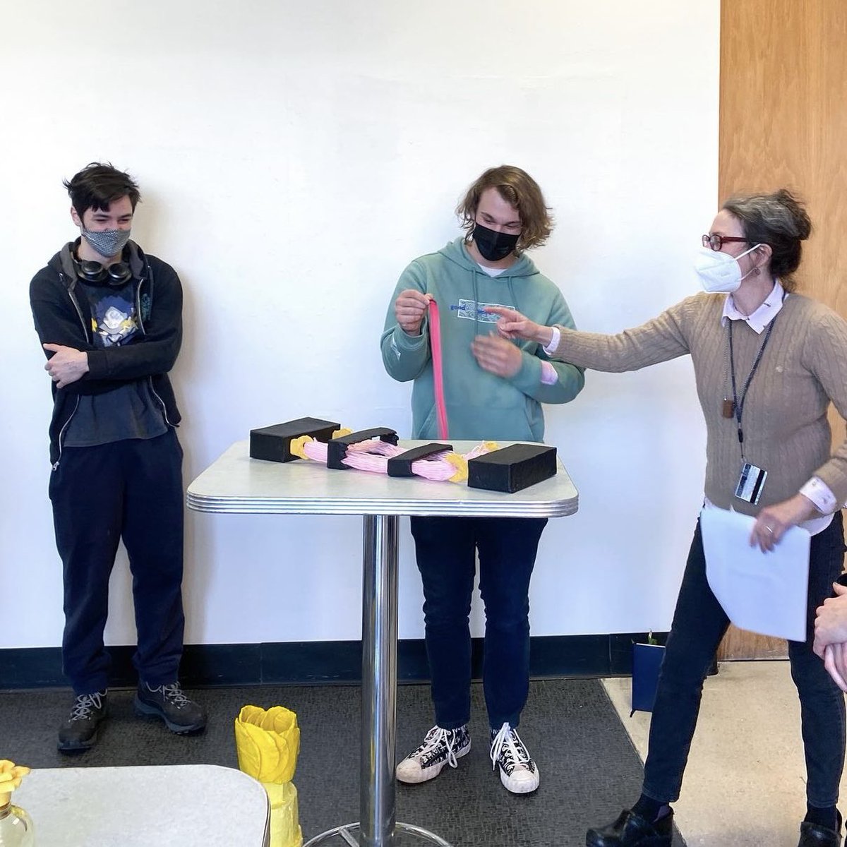 OneontaSLAB's tweet photo. Behind the scenes of 3D STUDIO DESIGN’s critique day 🎨
 
Students had to create an object using paper mâché soley based on a description, unaware of what object they had. Neat Job!  
 
What are some other classes you would want to see? ✨ 
#sunyoneonta #OneontaSLAB #liberalarts https://t.co/OiRlFufuXP
