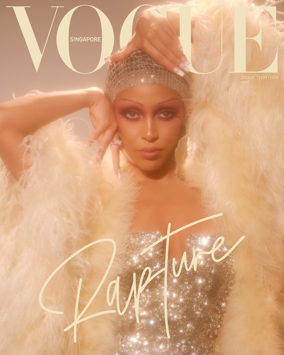 voguesingapore's tweet photo. She's dauntless, eclectic and swerves in her own lane. The sensational @DojaCat is the cover star of #VogueSingapore April 2022 ‘Rapture’ issue. 

Out on newsstands 8 April. Pre-order the issue here⚡️
https://t.co/AWaYxmwDVe https://t.co/XygKmeWLU6