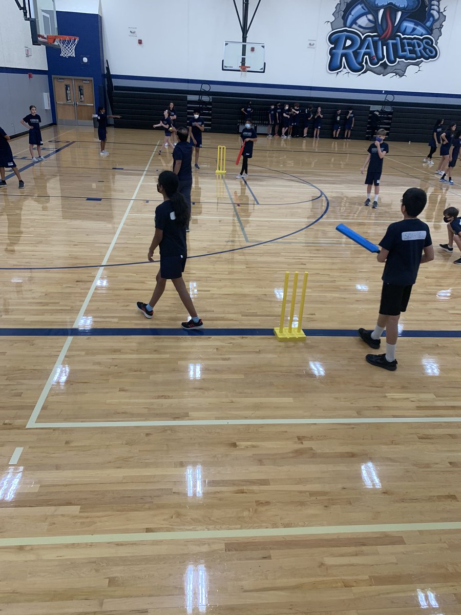 CoachAMcCown's tweet photo. Thank you to Hill Country Cricket Association for coming out today and teaching our PE classes cricket! https://t.co/yGOIczb4DM