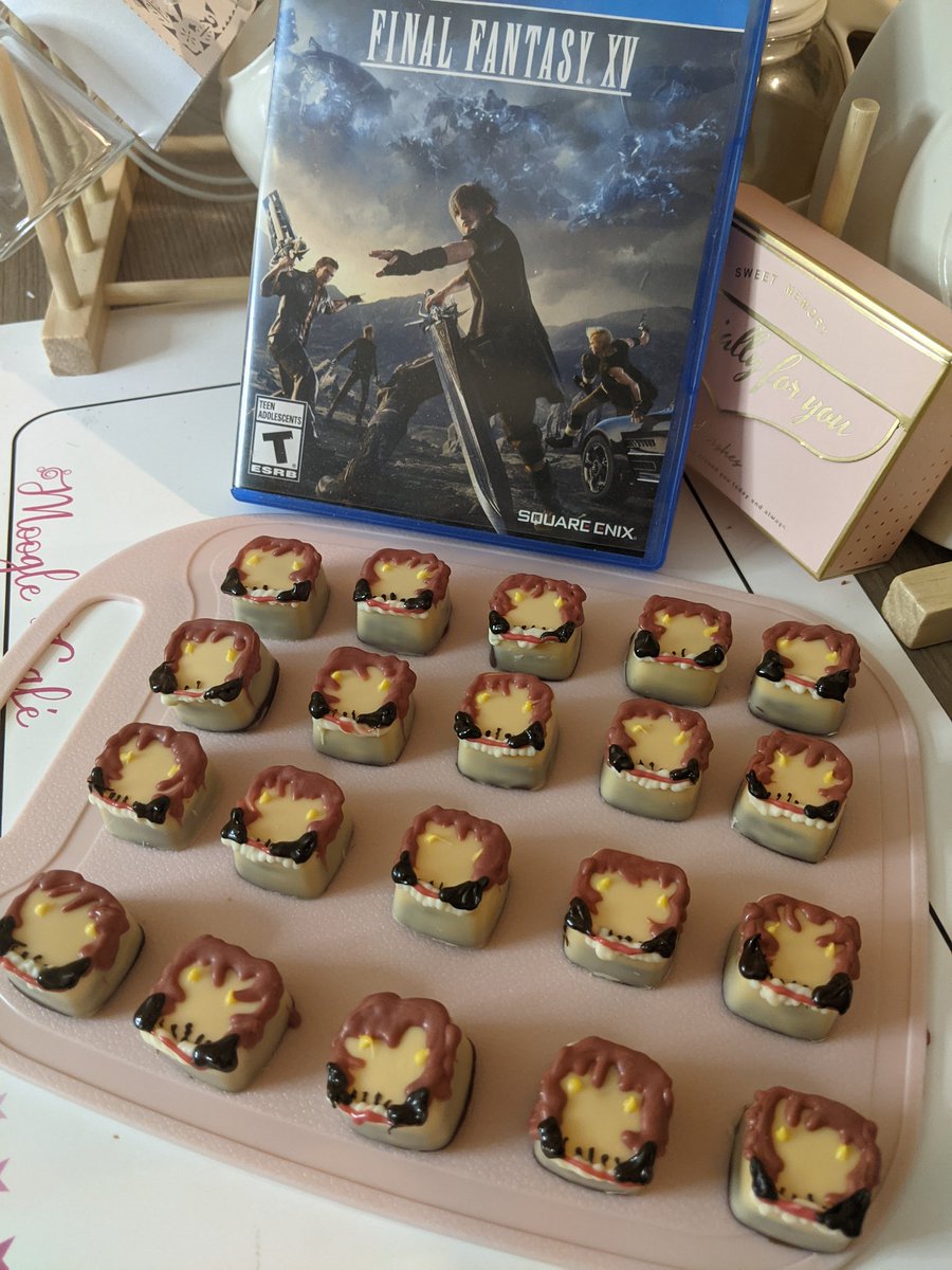 mooglecafe's tweet photo. Because the XV anniversary event is soon...the final chocolate to be made is not a mascot but Ardyn Izunia!
He comes in chocolate with a cherry center. 🍒
#FFXV #FF15 #finalfantasyxv #FinalFantasy #ardyn #ardynizunia #mooglecafe #chocolate https://t.co/Ukl9RwzfKm