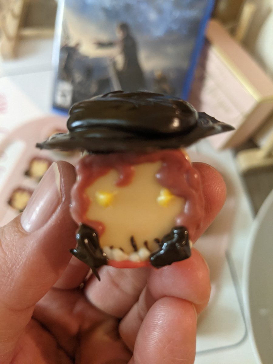 mooglecafe's tweet photo. Because the XV anniversary event is soon...the final chocolate to be made is not a mascot but Ardyn Izunia!
He comes in chocolate with a cherry center. 🍒
#FFXV #FF15 #finalfantasyxv #FinalFantasy #ardyn #ardynizunia #mooglecafe #chocolate https://t.co/Ukl9RwzfKm