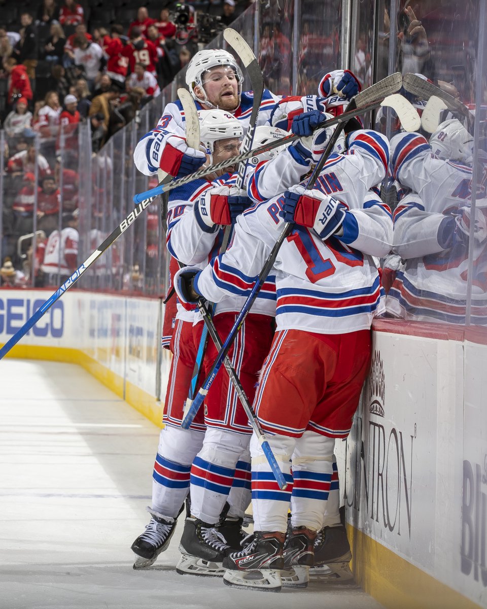 NYRangers's tweet photo. Family. 💙♥️ https://t.co/2kGPlMISWE