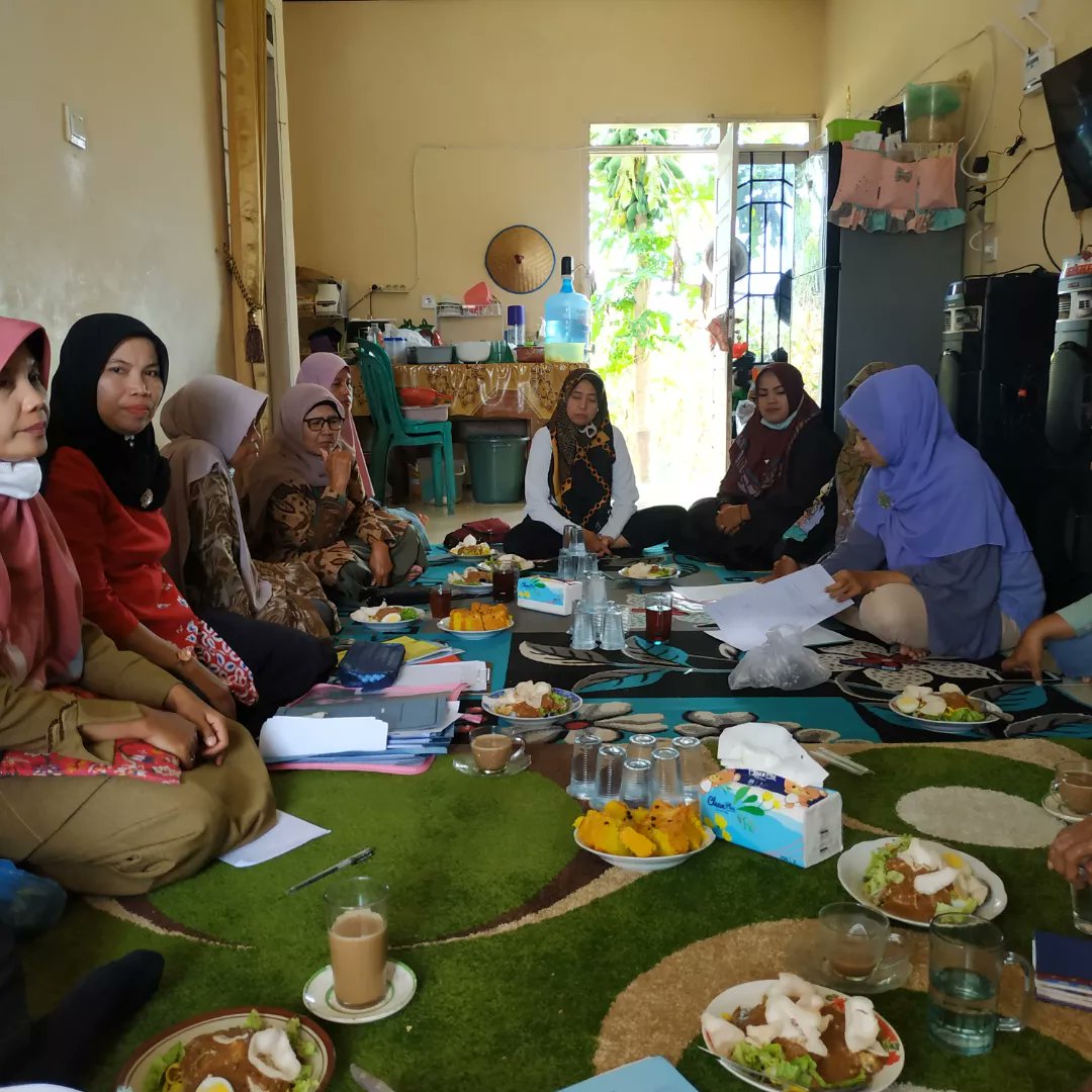 EvaRoza9's tweet photo. Late Post 
Sosialisasi perkoperasian ke kelompok spp kartini Jorong Surabayo
Tgl 13 Maret 2022

@PENYULUH_COOP
@KemenkopUKM 
#penyuluhkoperasi 
#ppklkemenkopukmri
#ppklindonesia 
#ppklsumaterabarat 
#ppklkabupatenagam 
#KoperasiKeren 
#depcoop https://t.co/O8xaXhU1yU