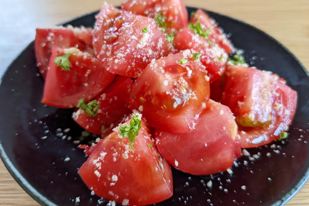 甘酸っぱい味付けが最高！簡単にできる「本気の無限トマト」