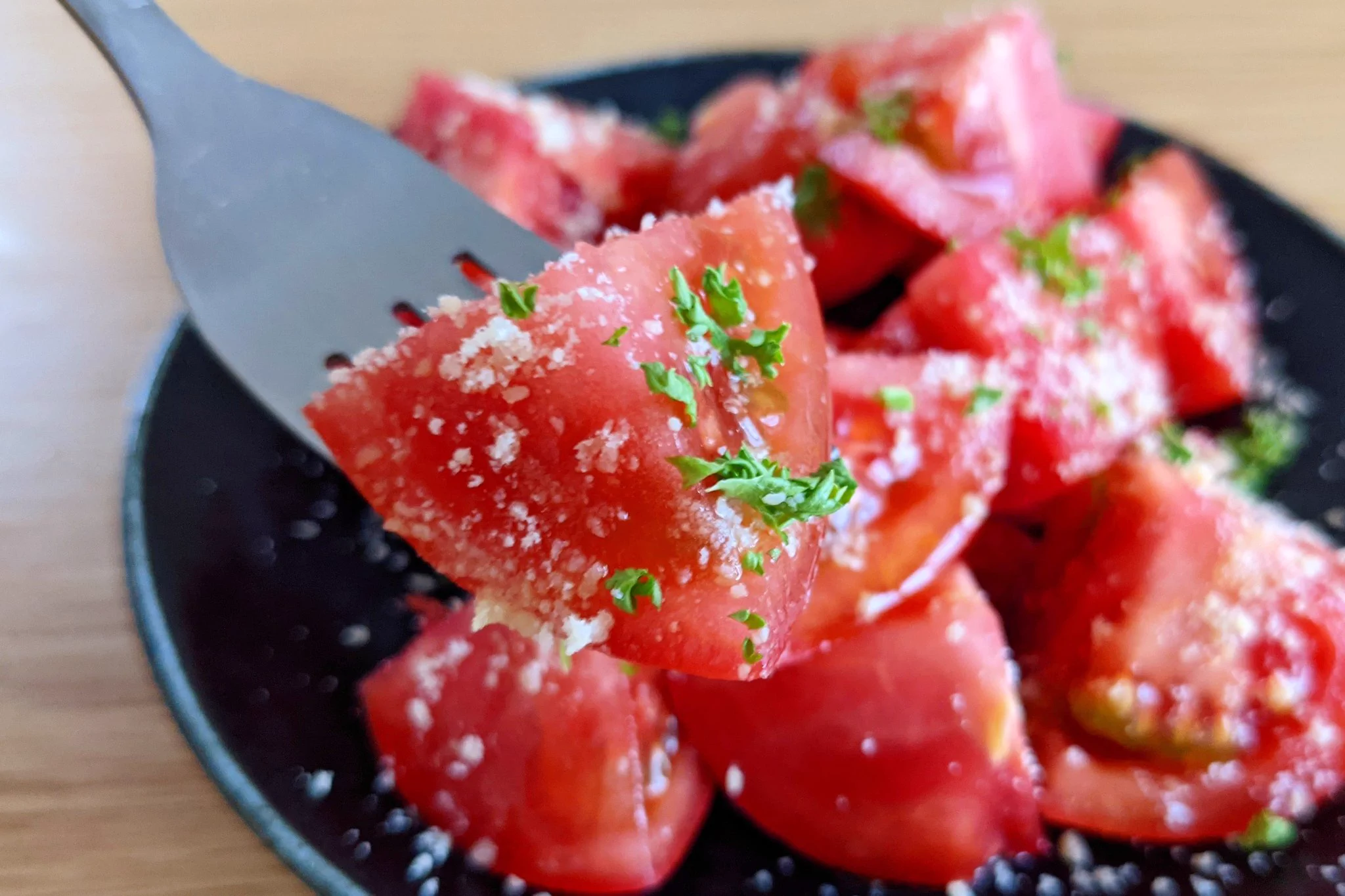 甘酸っぱい味付けが最高！簡単にできる「本気の無限トマト」