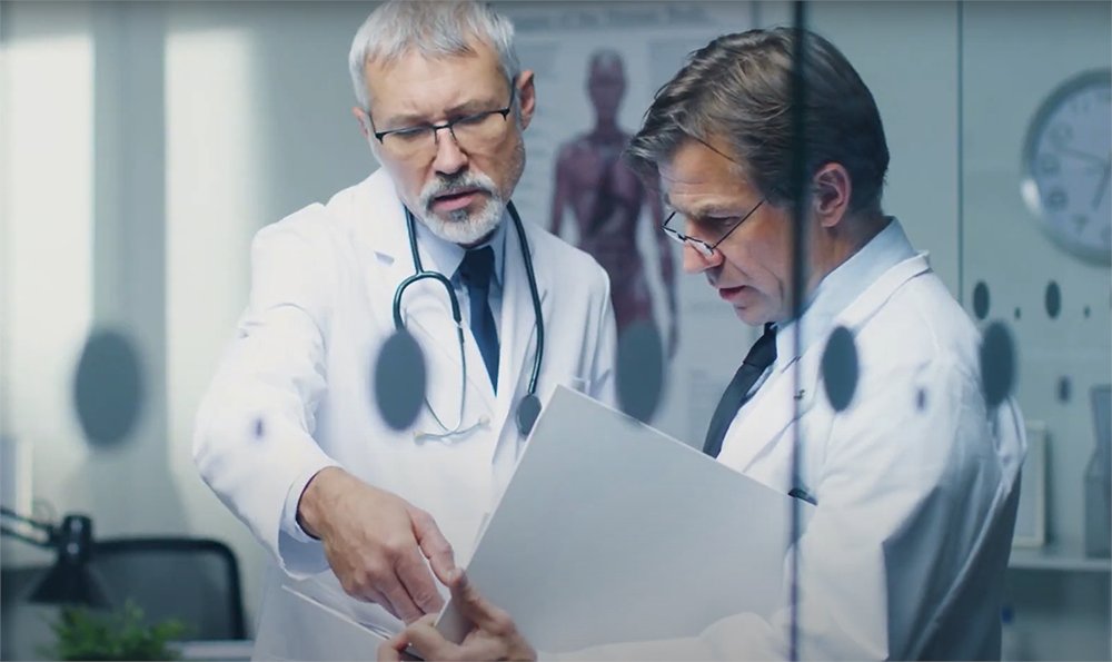 OPTIMA_oncology's tweet photo. #OPTIMAoncology is funded through the #IMI2 (now @IHIEurope), but what does this mean exactly? ➡️ It's a #JointUndertaking between #industry and #academia. #IHI supports collaborative #research projects in order to boost #PharmaceuticalInnovation in Europe. https://t.co/A7M2qm13rv
