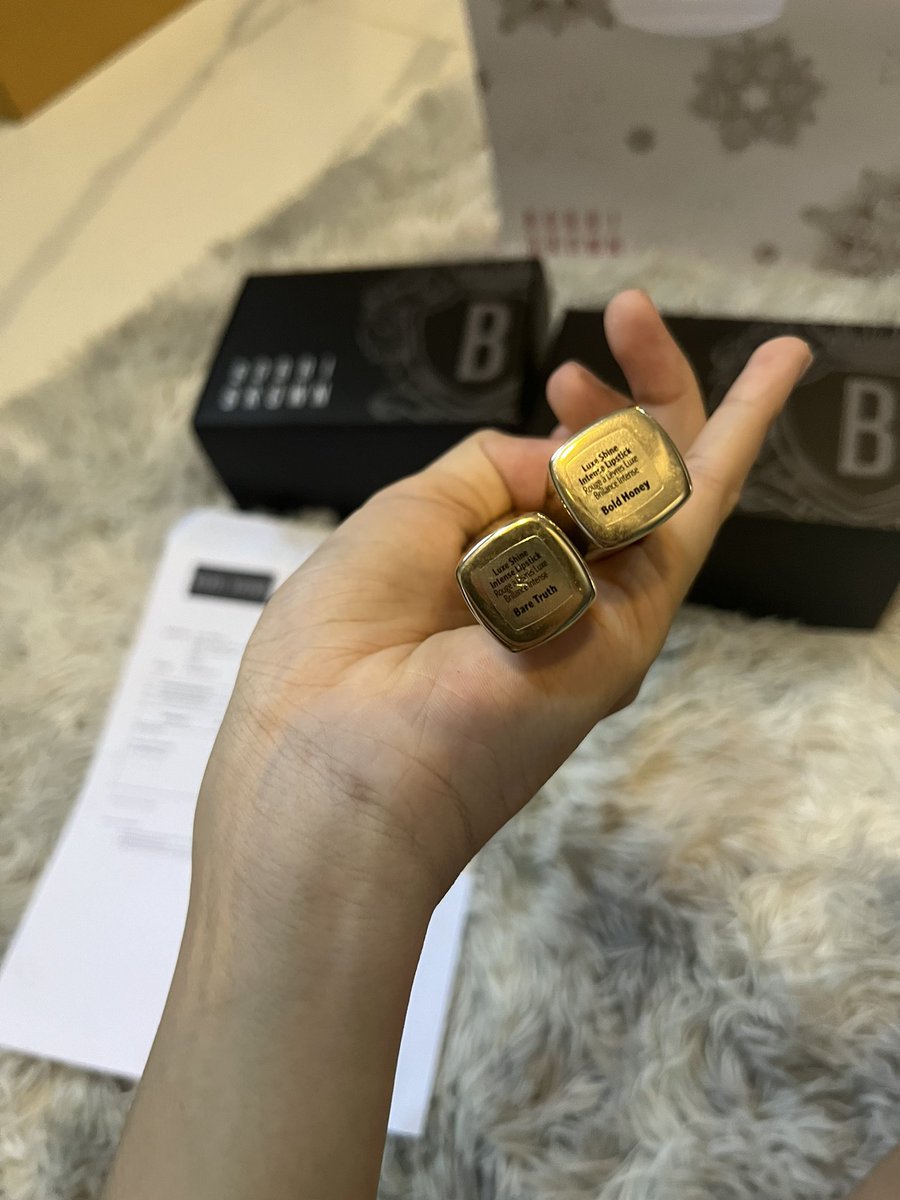 p_chxng's tweet photo. 🌥รวมเทรดแบรนด์เนม กระเป๋า ลิปสติก
 ✨ 700฿ รี+เฟบ ลด100฿  รวมส่งค่ะแม่

ปักไว้ก่อน เดี๋ยวเค้ามาลงพรุ่งนี้ค้าบบ
ใครรรบDM มาถามก่อนได้ค้าบ

#เครื่องสําอาง #YSL #เสื้อผ้ามือสอง #คสอพร้อมส่ง #ส่งต่อคสอ #ส่งต่อเสื้อผ้า #คสอ #HowtoPerfect https://t.co/4KCnKAcAfC