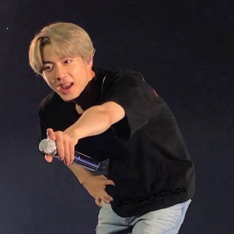btsthreads6's tweet photo. 🩰 https://t.co/60wfe0uSmk