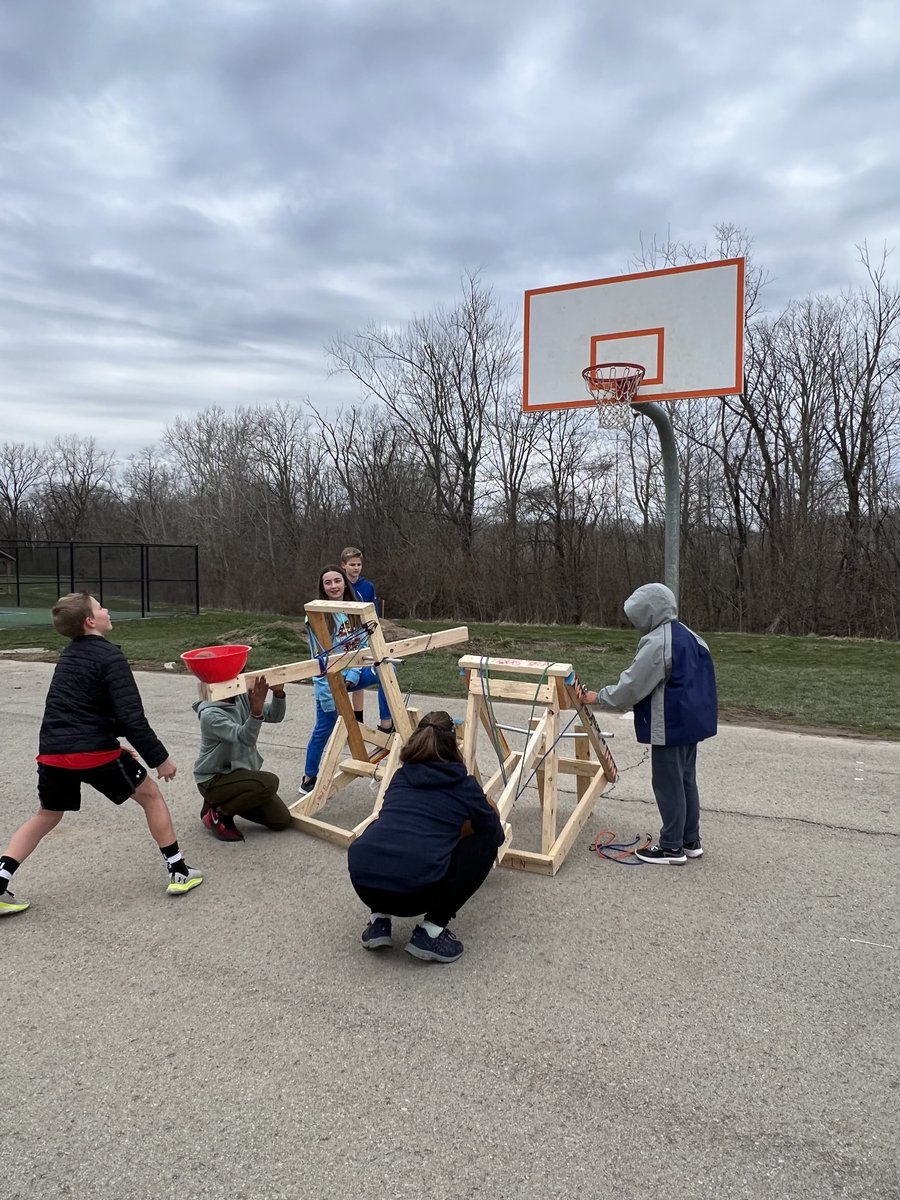 It’s #MarchMadness2022 <a href="/RSIHawks/">Riverside Int School</a> with basketball shooting catapults. #STEM Engineering Design Process.