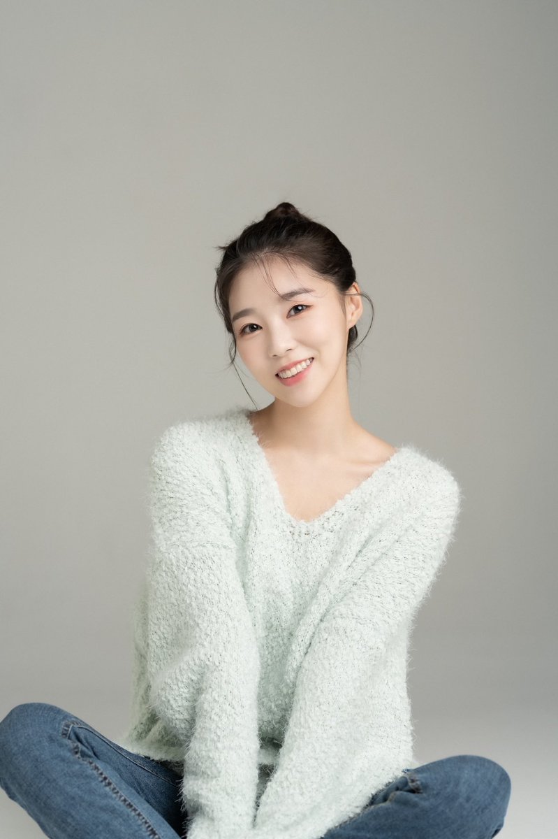 urbanwent_twt's tweet photo. 𝐋𝐞𝐞 𝐒𝐞𝐨 𝐘𝐨𝐮𝐧𝐠 | 𝐍𝐞𝐰 𝐏𝐫𝐨𝐟𝐢𝐥𝐞 #3 

#이서영 #LeeSeoYoung
#프로필 #Profile #NewProfile https://t.co/vNHOQqgtMC