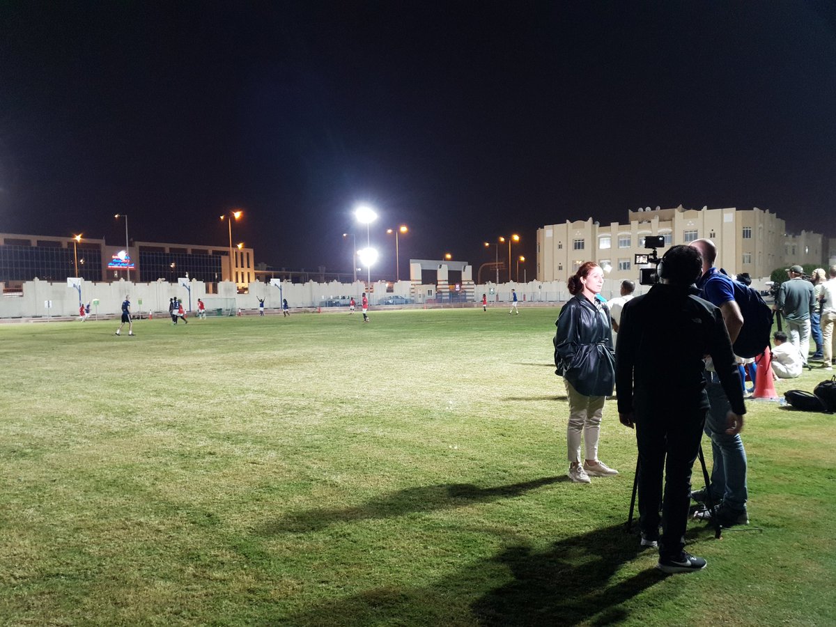 aselliaas's tweet image. Stor oppmerksomhet rundt Lise Klaveness i går, særlig etter at hun trakk seg fra konferanse om migrantarbeidere. Int. presse var blant annet til stede da hun var på en migrantarbeider-turnering på kvelden. /1