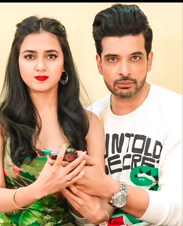 Officialok333's tweet photo. Who Has Biggest Fan Following Couple's ? 
 
RT  ♻️  #TejRan
Like❣️ #UmRash
Comment 💬 #Couples

#Tejasswiprakash #TejaTroops #TejRanFam #KaranKundrra #KaranKundrraSquad
#RashamiDesai #UmarRiaz #UmarArmy
#UmRashFever #Rashamians

(We Will not Count Quote Tweets) https://t.co/Xn5CdeU1yF