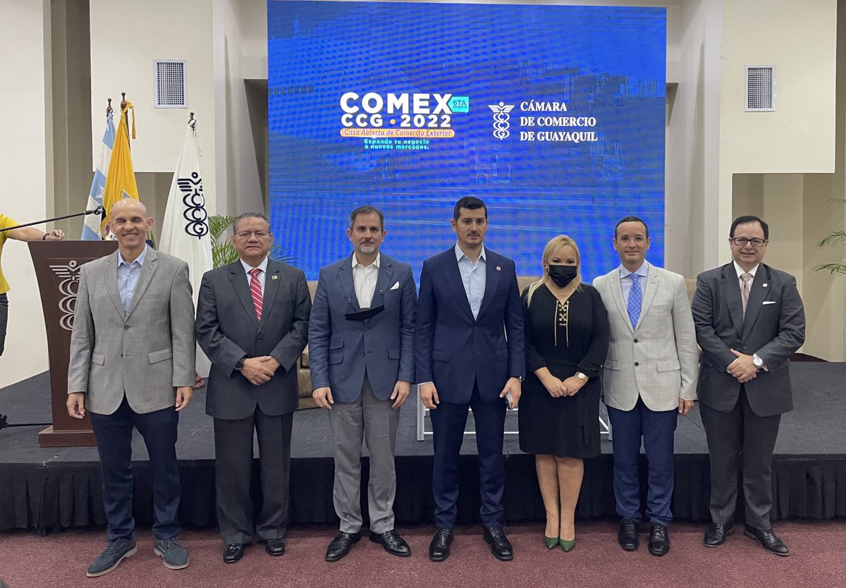 ChairAmchamGYE's tweet photo. Inauguración de la casa abierta de comercio exterior #ComexCCG 2022. Un encuentro para empresas y negocios que permite crear nuevos lazos para el comercio internacional. Gracias a la @lacamaragye por la invitación! @MiguelMagg79 👏🏻 https://t.co/7dz0u3YtvB