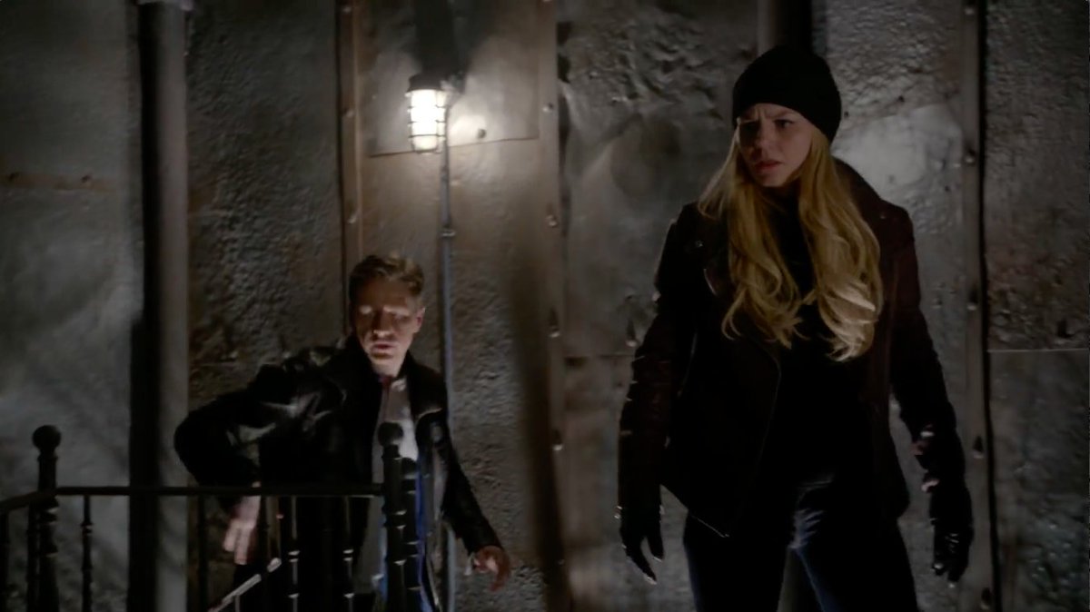 hourlyswanqueen's tweet photo. https://t.co/vKXzYRHVNm