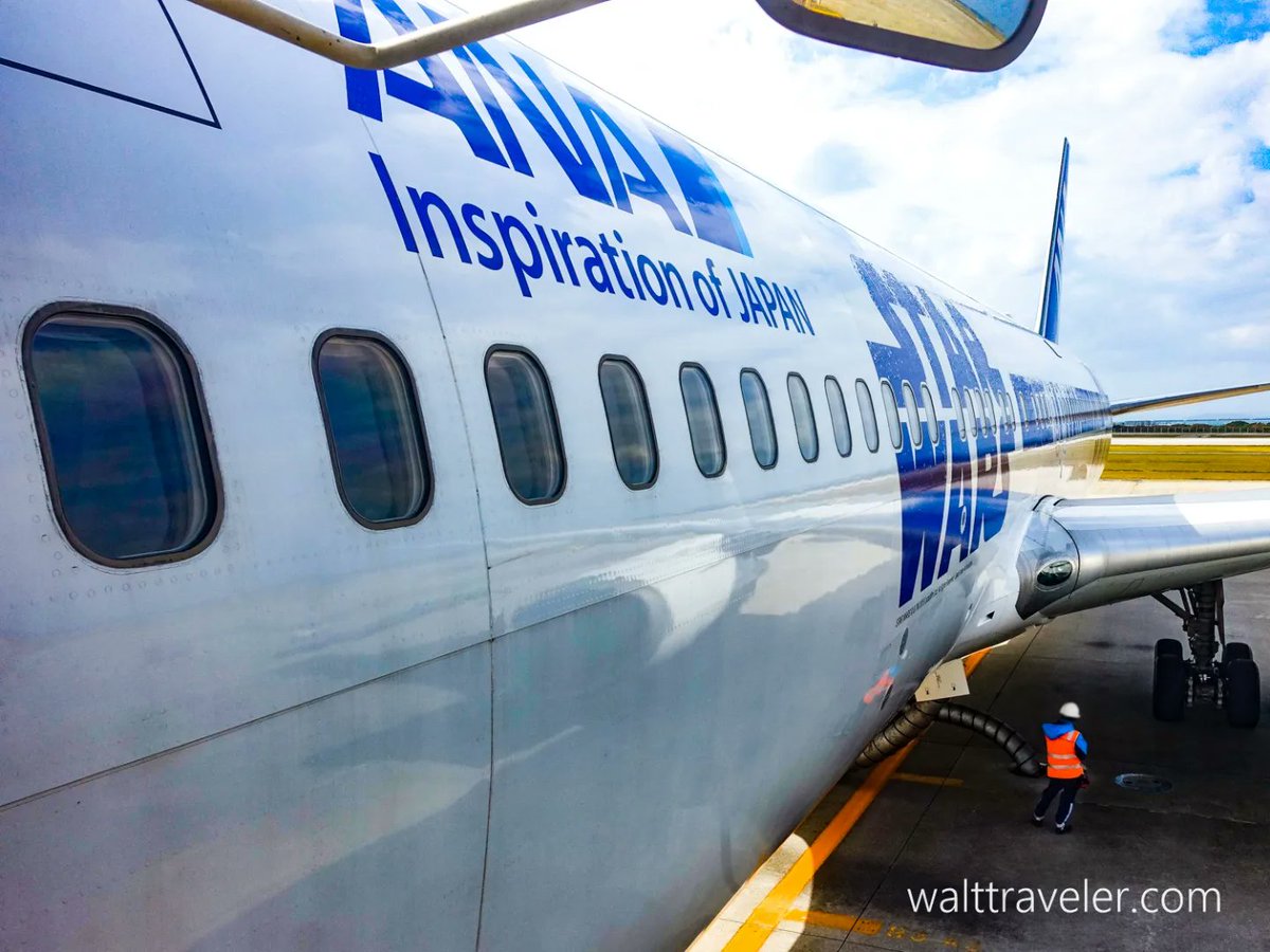 walt_traveler's tweet photo. STAR WARS JET関連で、過去に乗った「STAR WARS ANA JET」B767-300ER JA604Aの画像を✈️
機体の両サイドにBB-8とR2-D2が描かれ、機内ではオリジナルのヘッドレストカバ-や紙コップなどが使われていました😊
#ana #allnipponairways #ソラマニ_ヒコーキ #starwarsanajet #b767 #ja604a
つづく↓ https://t.co/nNS2n12N2z