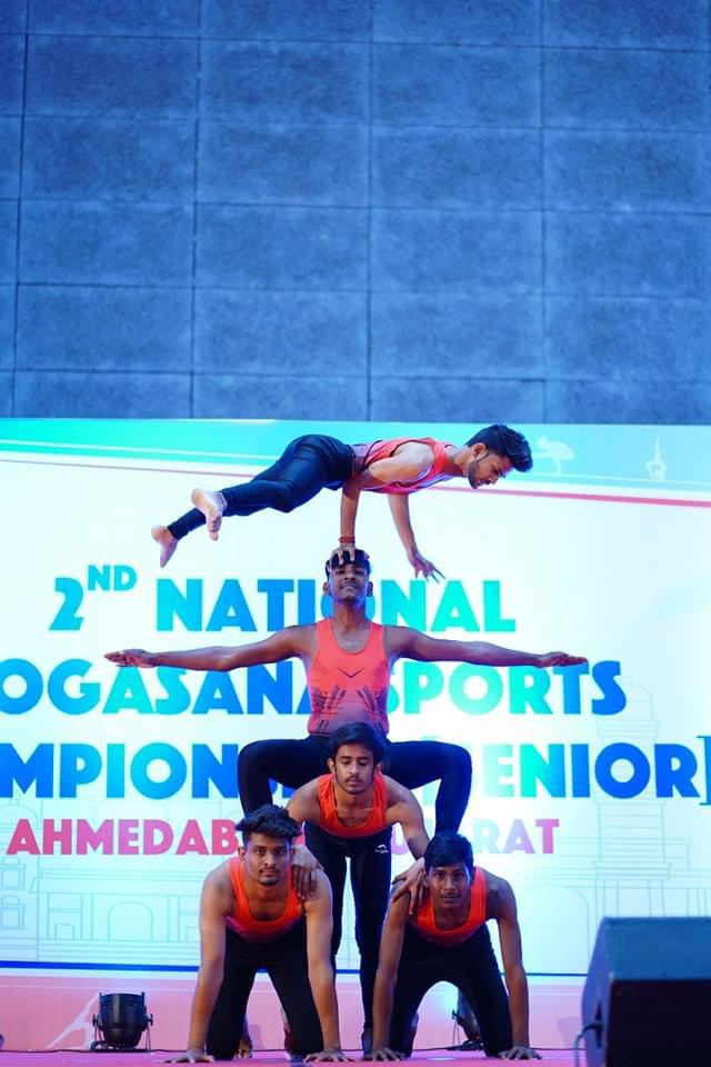 ikashyapjani's tweet photo. कल Transjedia Arena में दूसरी राष्ट्रीय योगासना स्पोर्ट्स प्रतियोगिता का भव्य आयोजन किया गया जिसमें राष्ट्रीय योग महासंघ के अध्यक्ष उदितभाई सेठ जी के साथ उपस्थित रहकर कार्यक्रम देखने का अवसर मिला।
#nysf #gysf #uditsheth #sports #yogasan #yoga #kashyap4nation https://t.co/69v146Mxwu