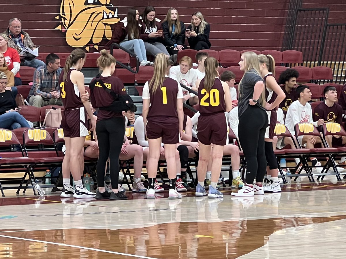 CoachKBrodeen's tweet photo. Minnesota girls with the dub against Wisconsin in the #DAYBA Border Battle game last night at UMD! The talent in our state is π₯π₯π https://t.co/5Sk5D3uJkh
