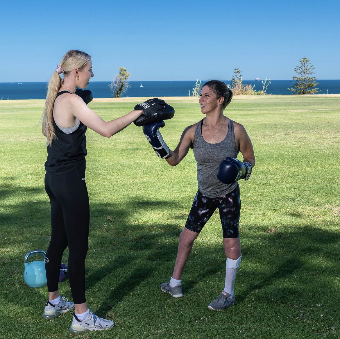 o2_active's tweet photo. Kat holds Paralympic gold medals &amp; records, an OAM &amp; is a positive influence for all things disability and accessability as our 2022 ambassador. We aligned with her due to her drive to create positive change in the disability sector that aligns well with our values and mission https://t.co/ZXpAR5KzC1
